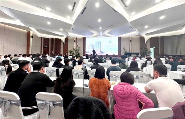 Jade Square tăng tốc với sự kiện đào tạo chuyên sâu 